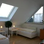 Hotel Garni Roedelheimer Hof 3*