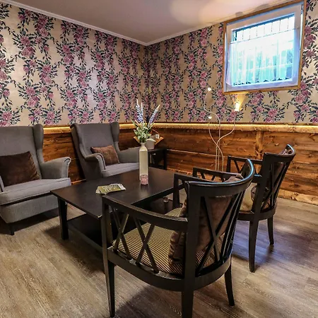 Garni Roedelheimer Hof 3* פרנקפורט