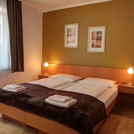 Garni Roedelheimer Hof Szálloda Frankfurt am Main