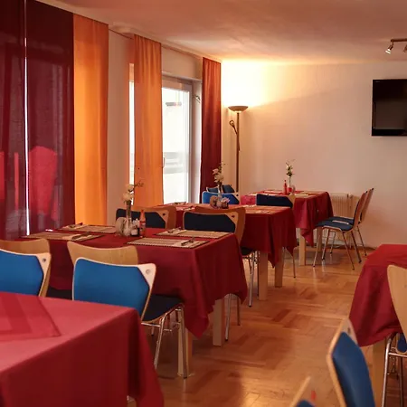 Hotell Garni Rödelheimer Hof 3*